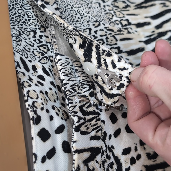 THE PEOPLE VS | Women's White/Black/Beige Animal Print Hi-Rise Flare Jeans - Picture 3 of 6